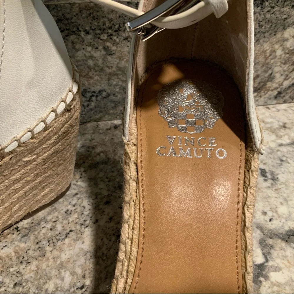Vince Camuto vince camuto